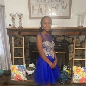 Meet your Posher, Kayla